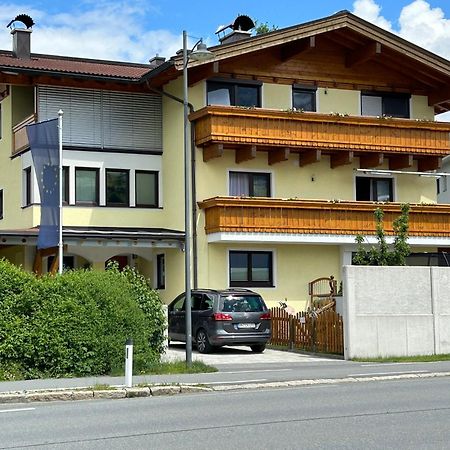 Apartamento Haus Laubreuter Kaprun Exterior foto